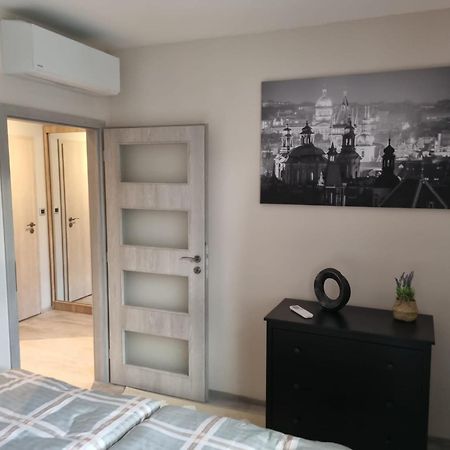 פראג Vltava Design Apartments מראה חיצוני תמונה